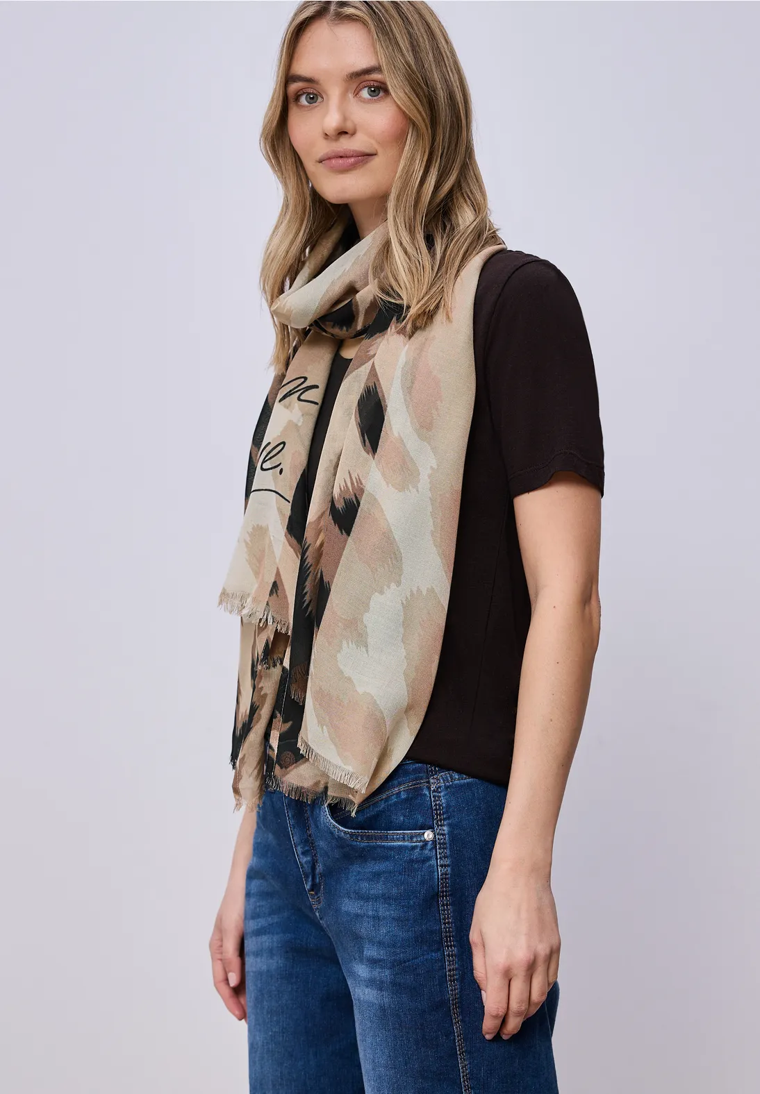 Street One Schal mit Leo Muster - Timeless Beige