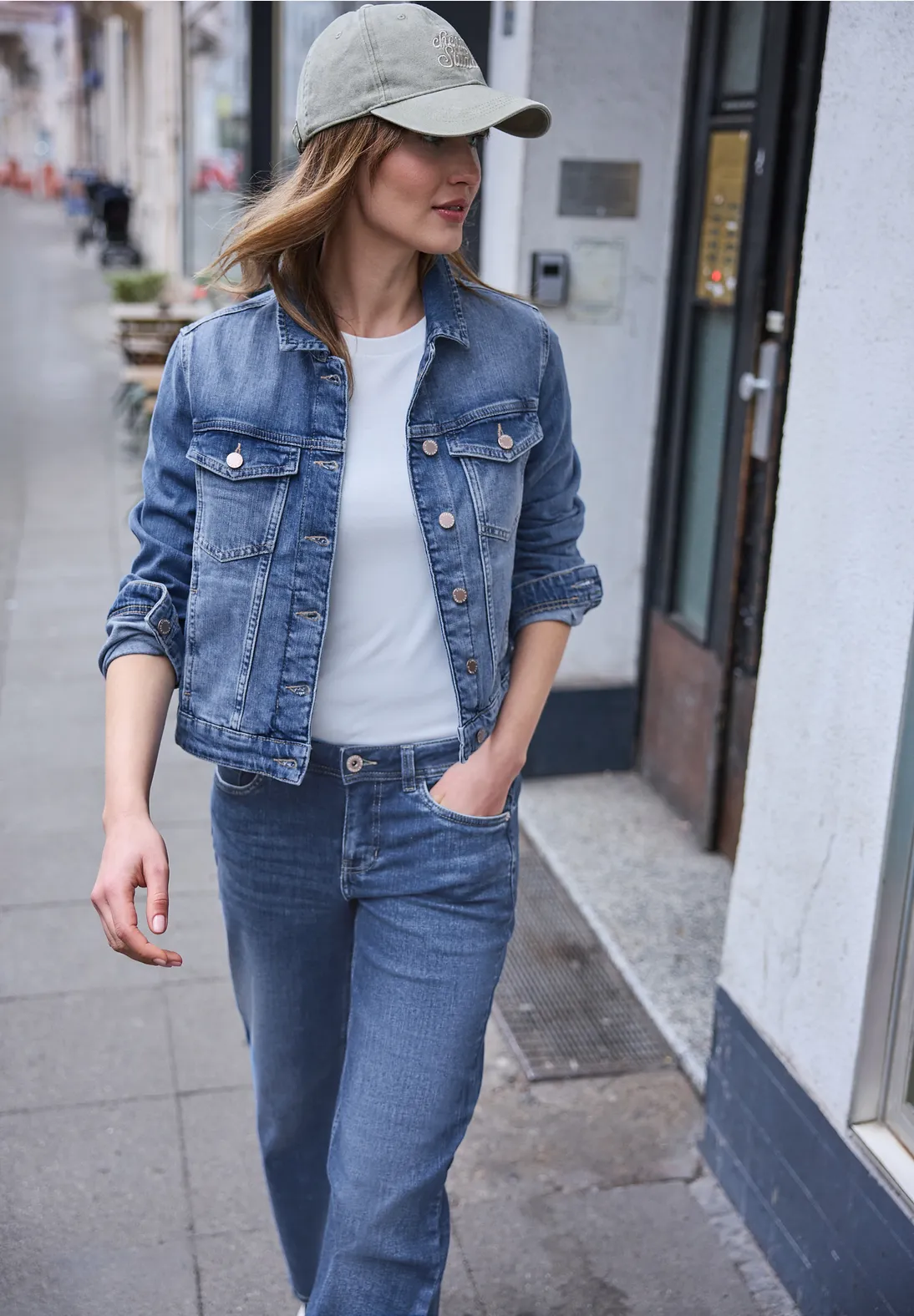 Street One Studio Denim Jack met Rugprint - Medium Blue Wash