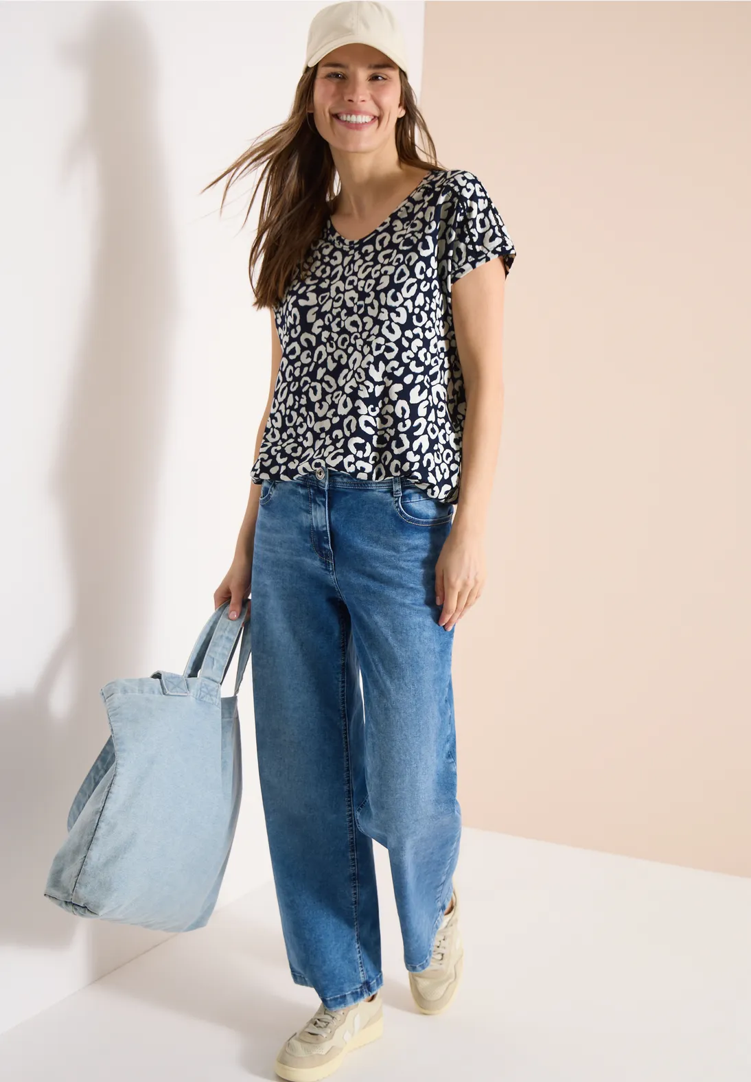 Cecil Shirt with Leo Print - Urban Dark Blue
