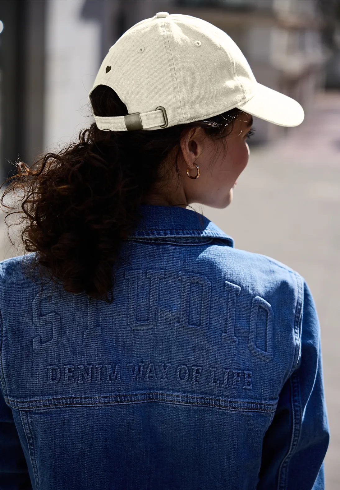 Street One Studio Denim Jack met Rugprint - Medium Blue Wash