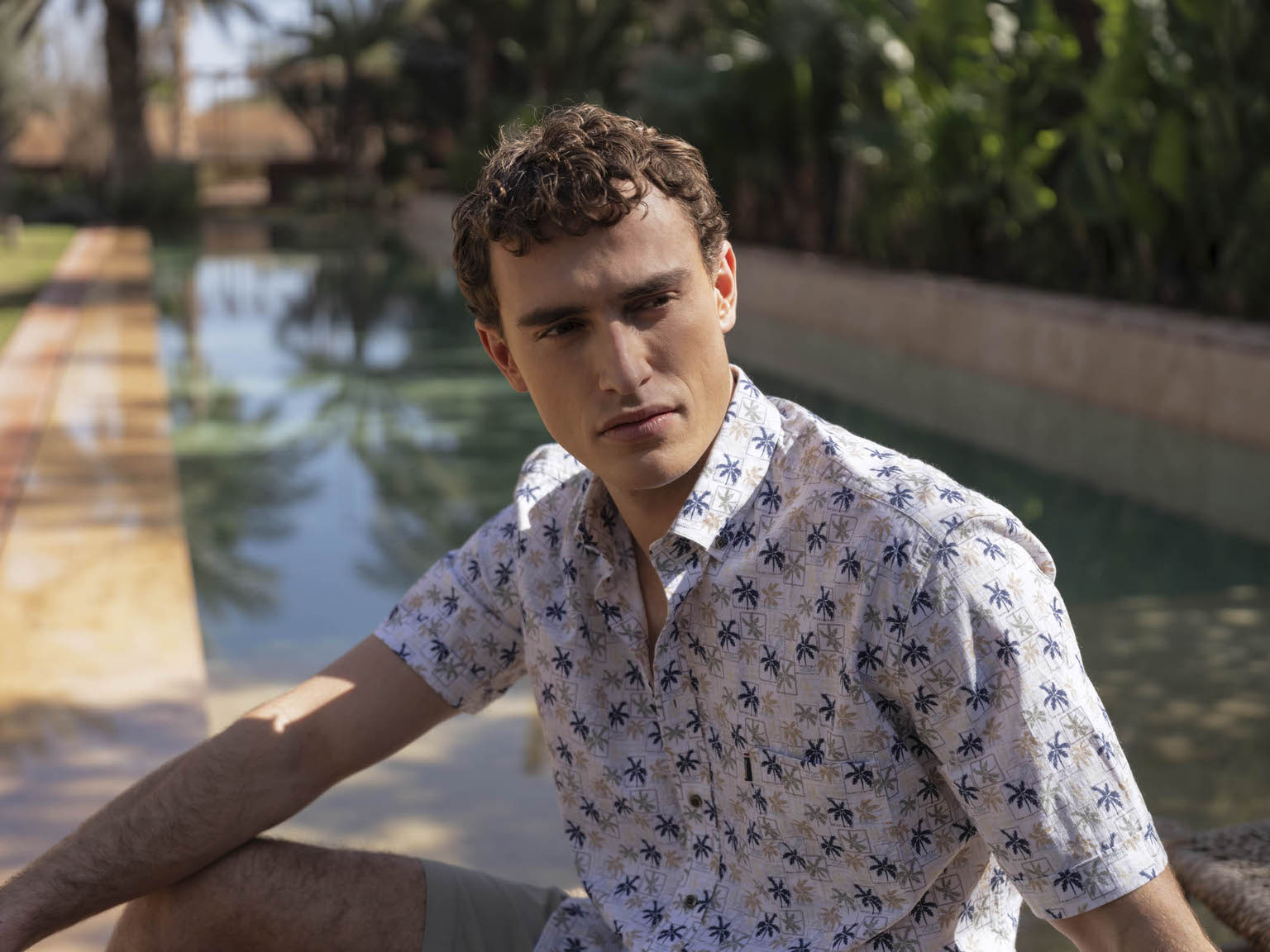 Giordano Palm Print Shirt - Green