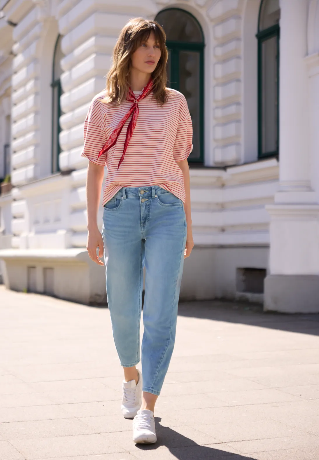 Street One Studio High Waist Barrel Leg Jeans - Mid Blue Wash