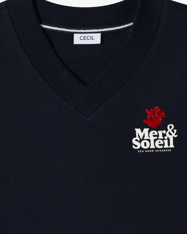 Cecil Sweater Backprint - Universal Blue