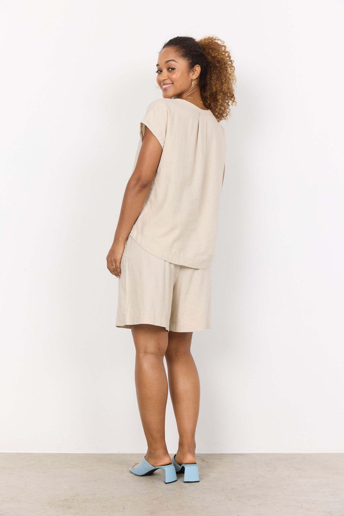 Soyaconcept Linnenmix T-Shirt Ina 51 - Sand