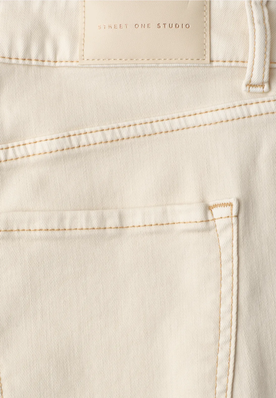 Street One Studio Barrel Leg Jeans - Ecru Washed