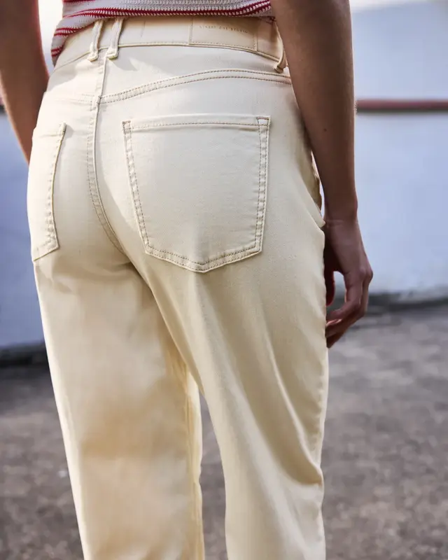 Street One Studio Barrel Leg Jeans - Ecru Washed