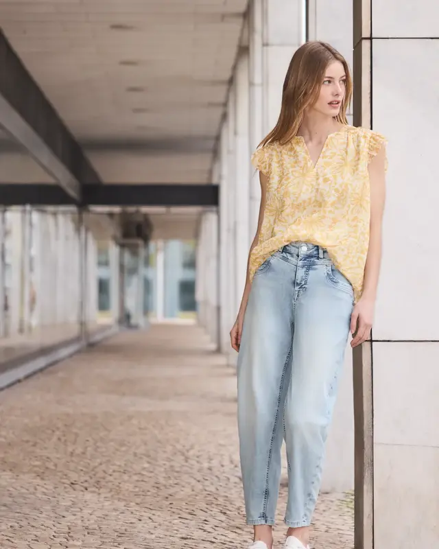 Street One Studio Barrel Leg Jeans - Ultra Bleach Wash