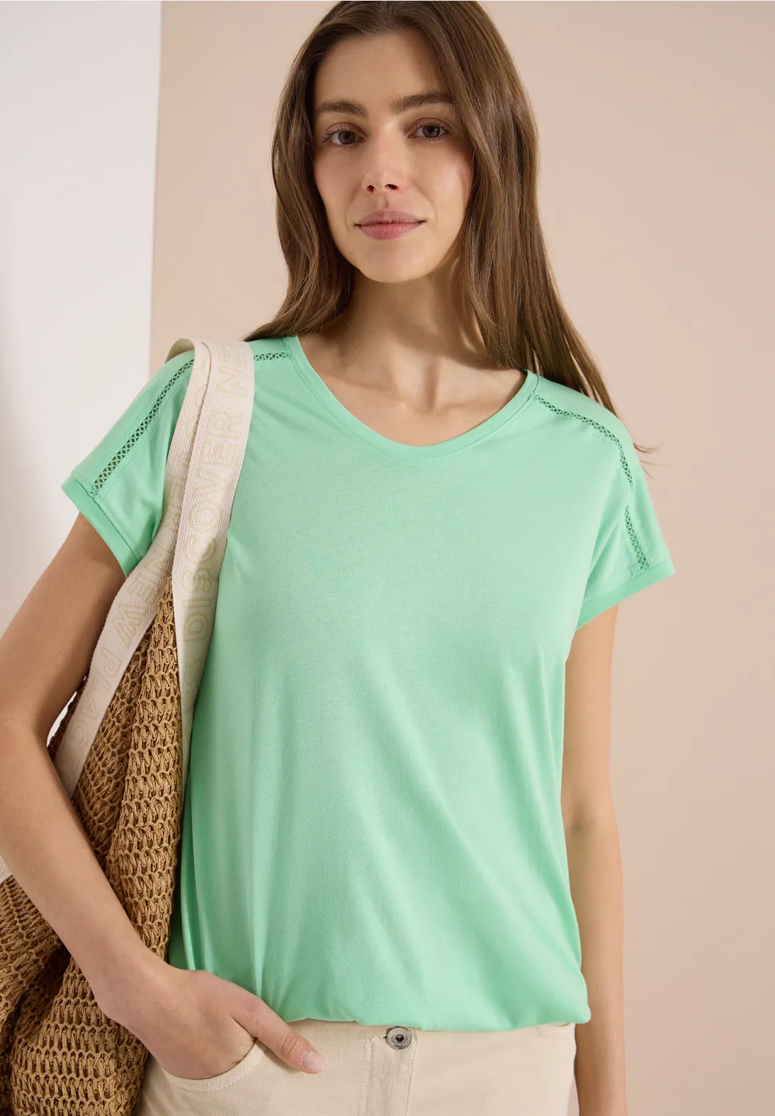Cecil V-Neck Shirt - Juicy Lime