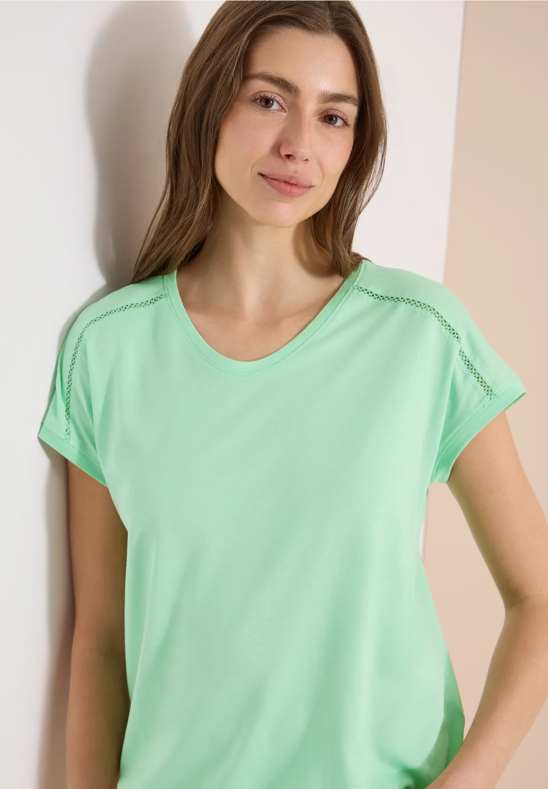 Cecil V-Neck Shirt - Juicy Lime