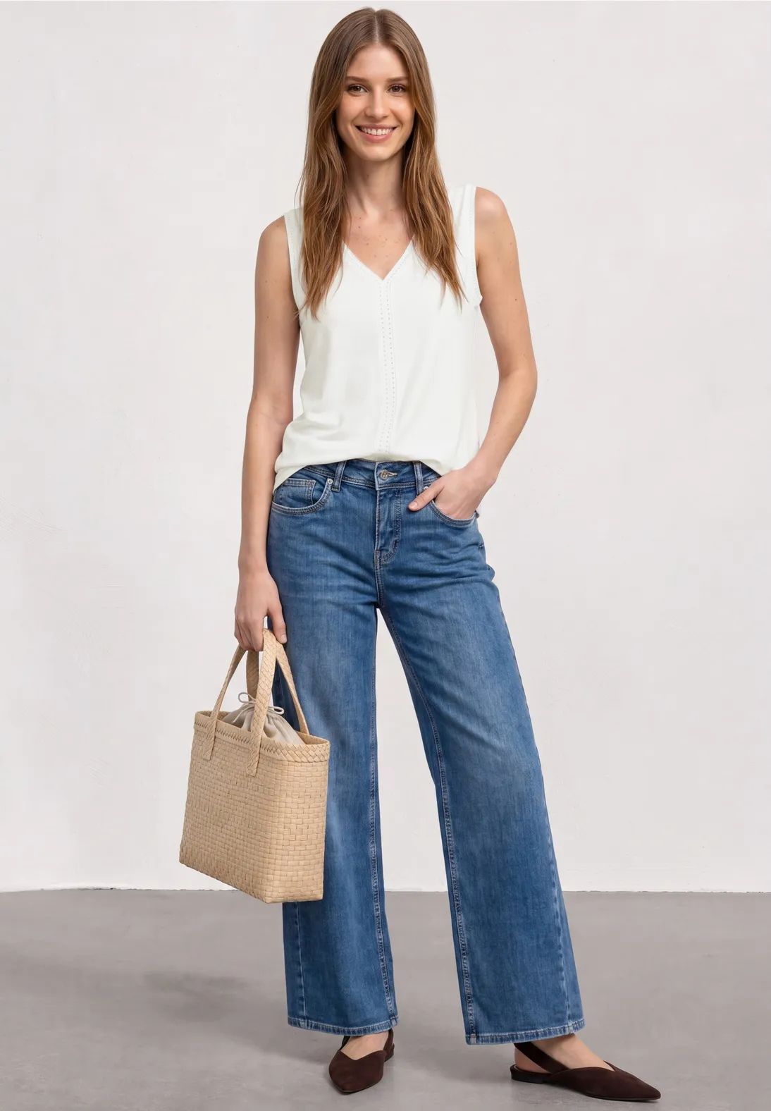 Street One Top with V-Neck - Off White