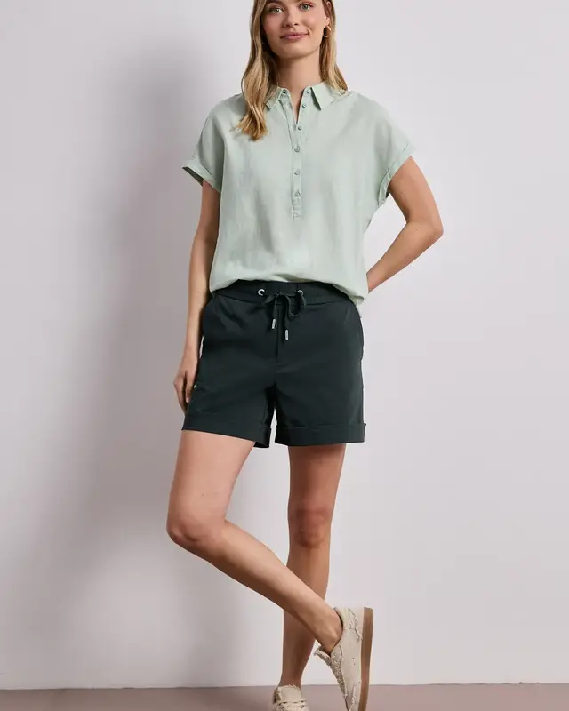 Street One Mid Waist Short - Deep Bound Green