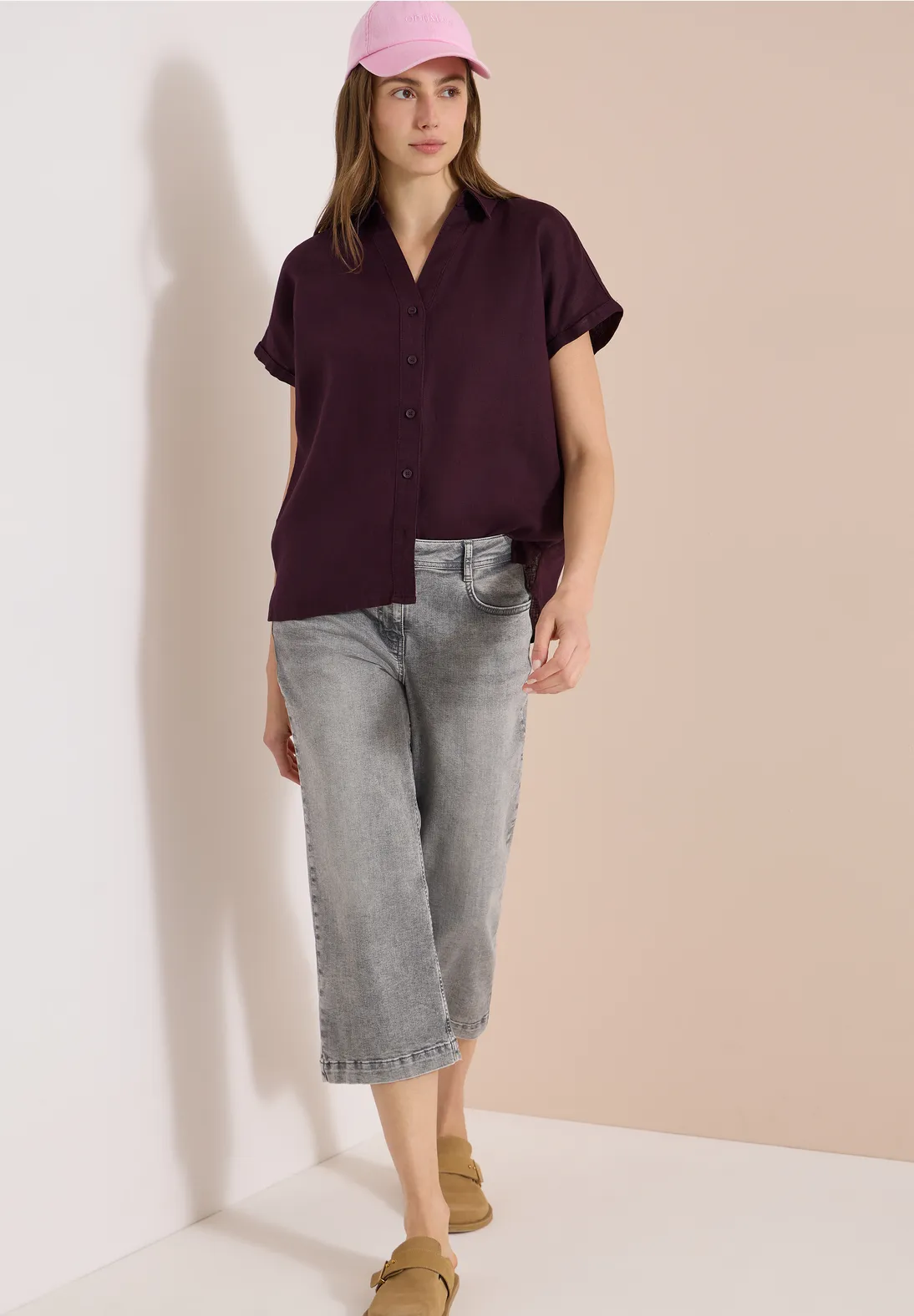 Cecil Linen Blouse - Rich Burgundy