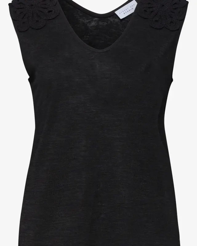 Street One Studio Top mit V-Neck - Black