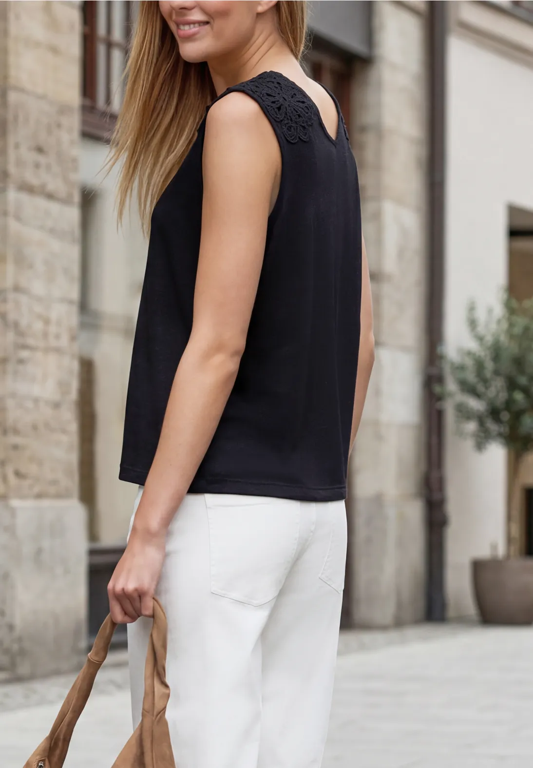 Street One Studio Top met V-hals - Black