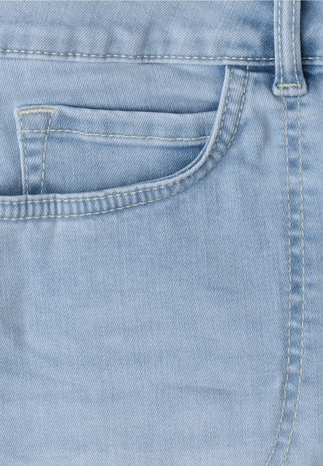 Street One Studio Straight Leg Denim Short - Light Authentic Blue Wash