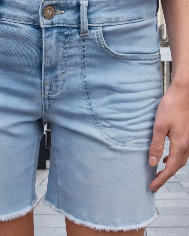 Street One Studio Straight Leg Denim Short - Light Authentic Blue Wash