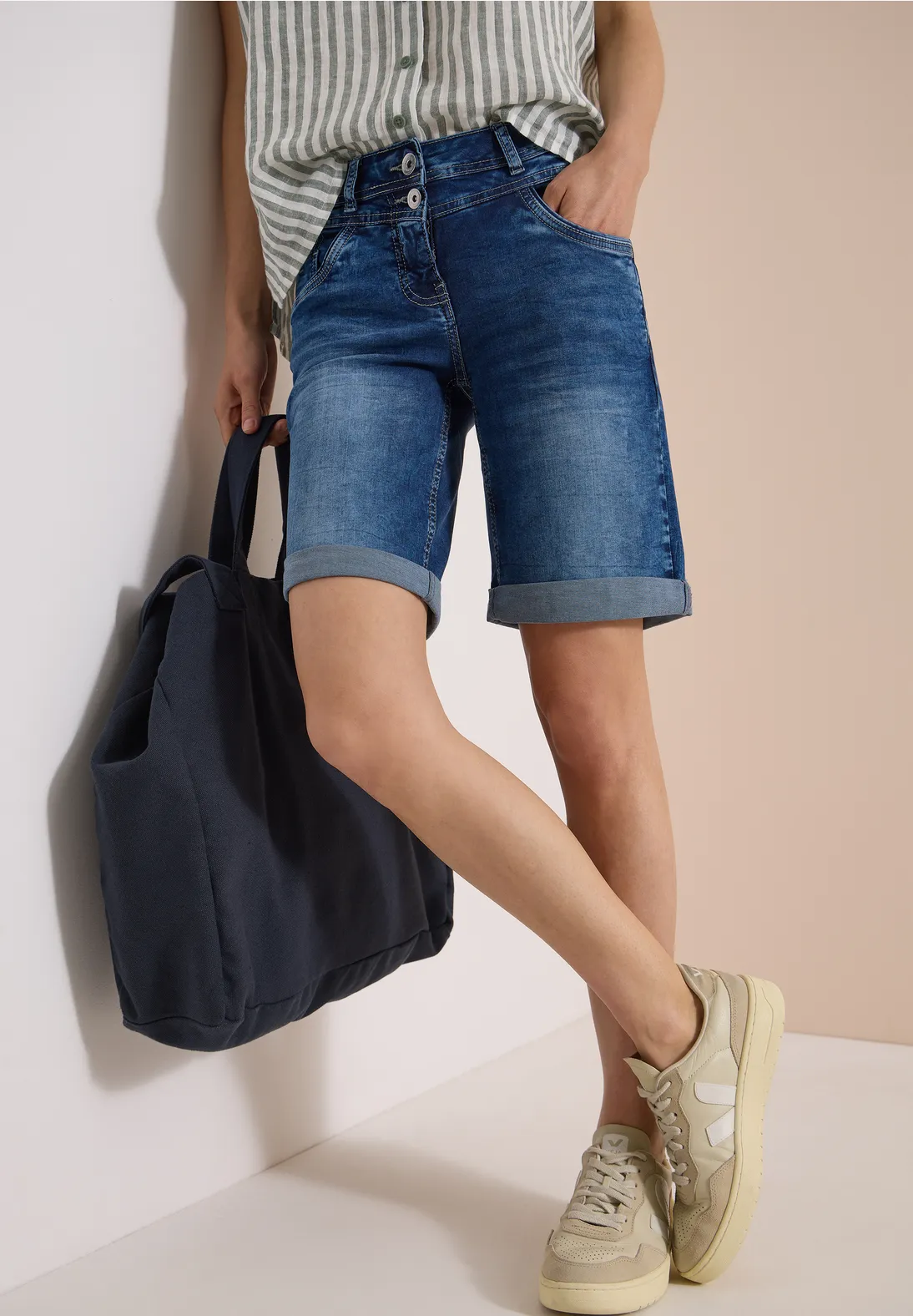 Cecil Denim Short Scarlett - Mid Blue Used Wash