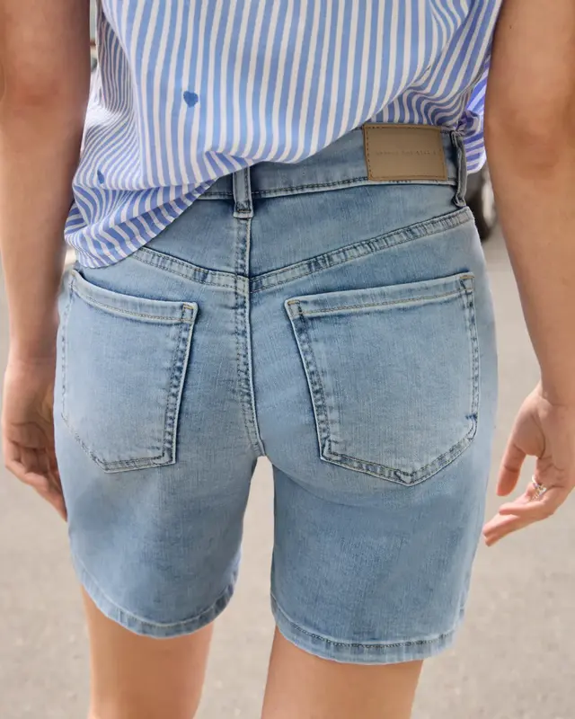 Street One Studio Straight Leg Denim Short - Light Blue Random Washed
