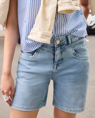 Street One Studio Straight Leg Denim Short - Light Blue Random Washed