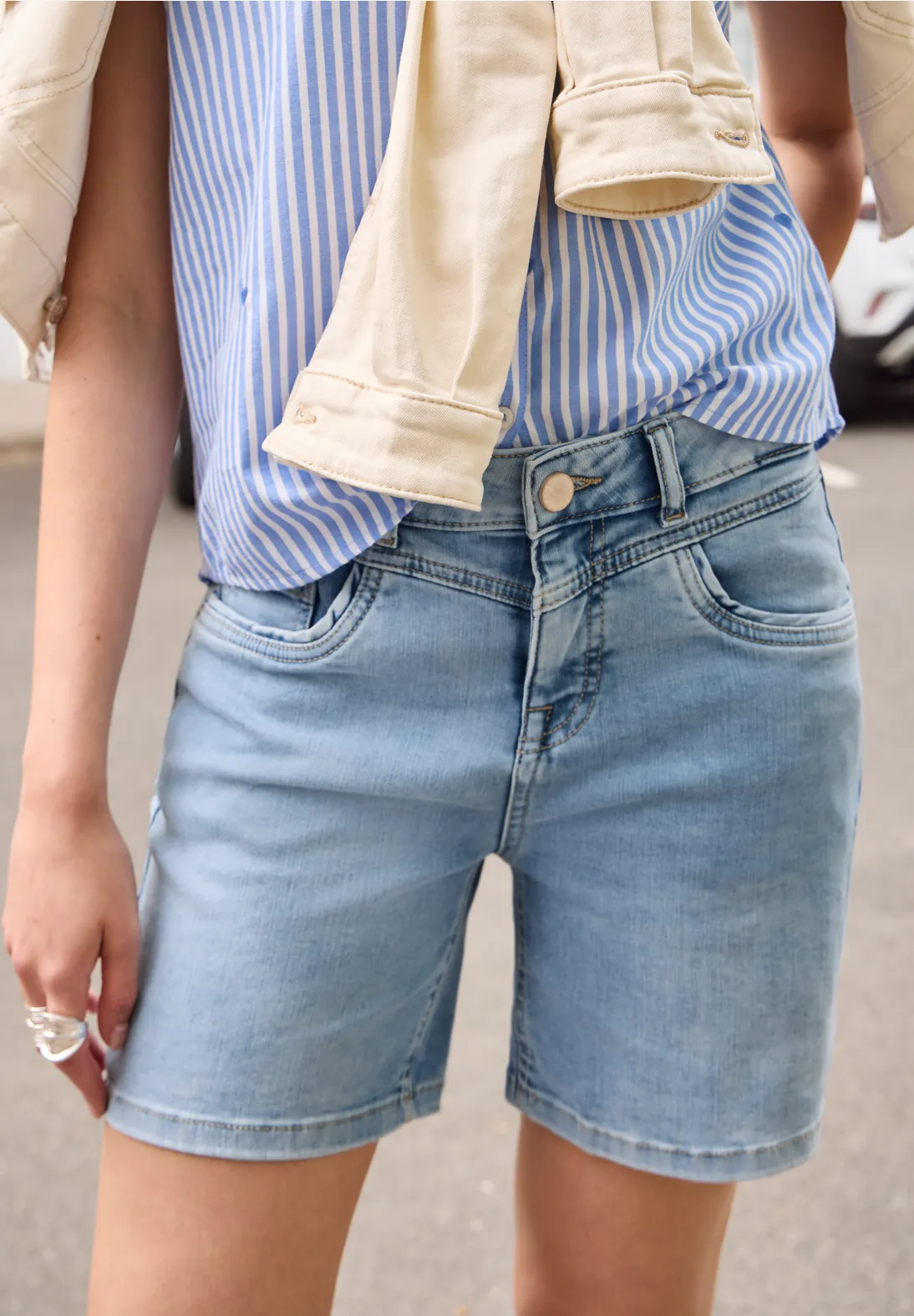 Street One Studio Straight Leg Denim Short - Light Blue Random Washed