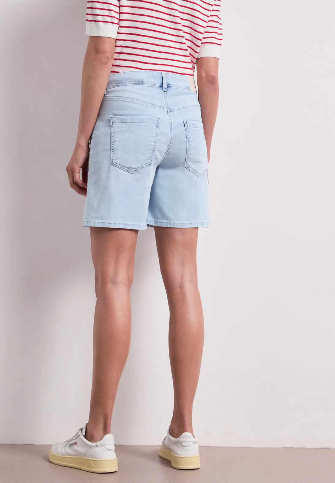 Street One Straight Leg Short - Bleached Light Blue Wash