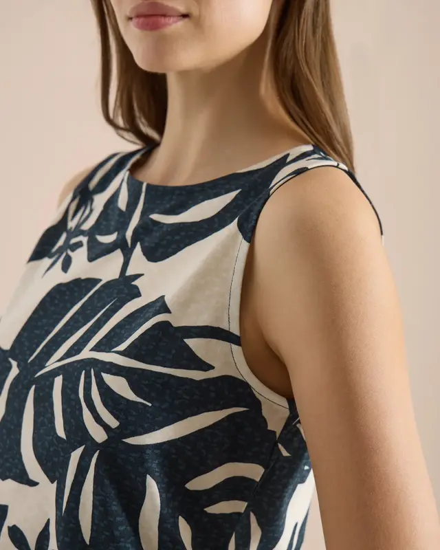 Cecil Top with Leafprint - Palm Breeze Green