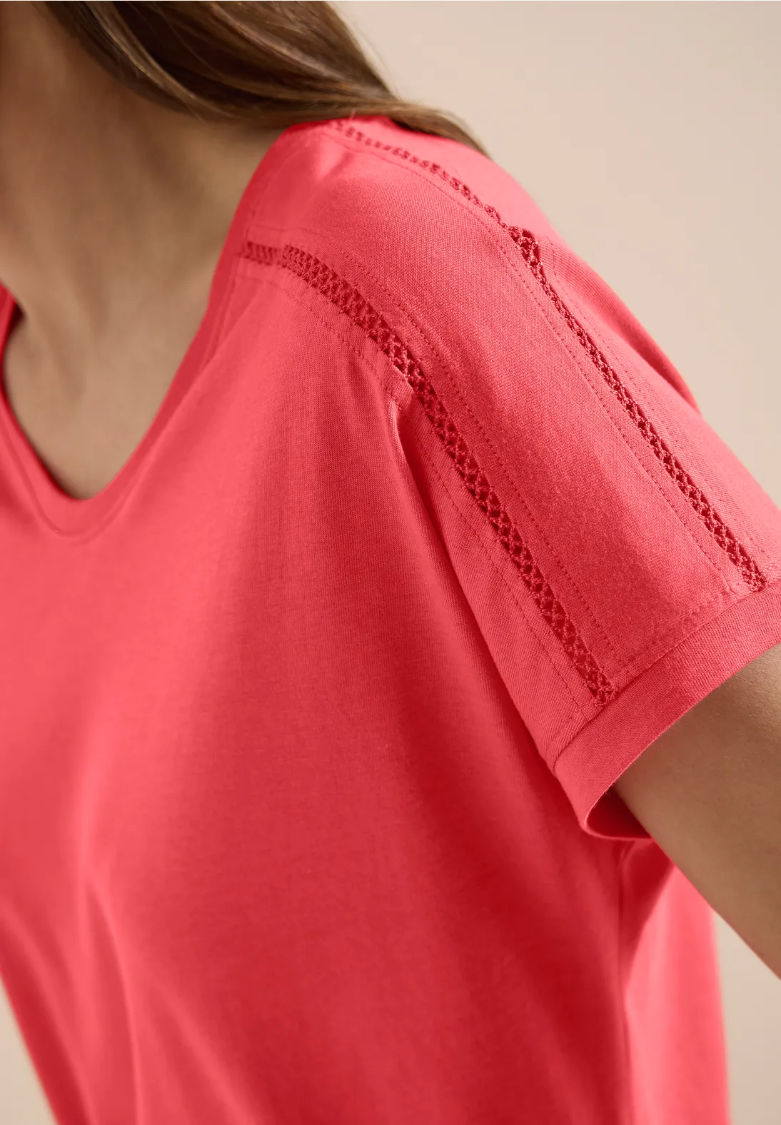 Cecil V-Neck Shirt - Coral