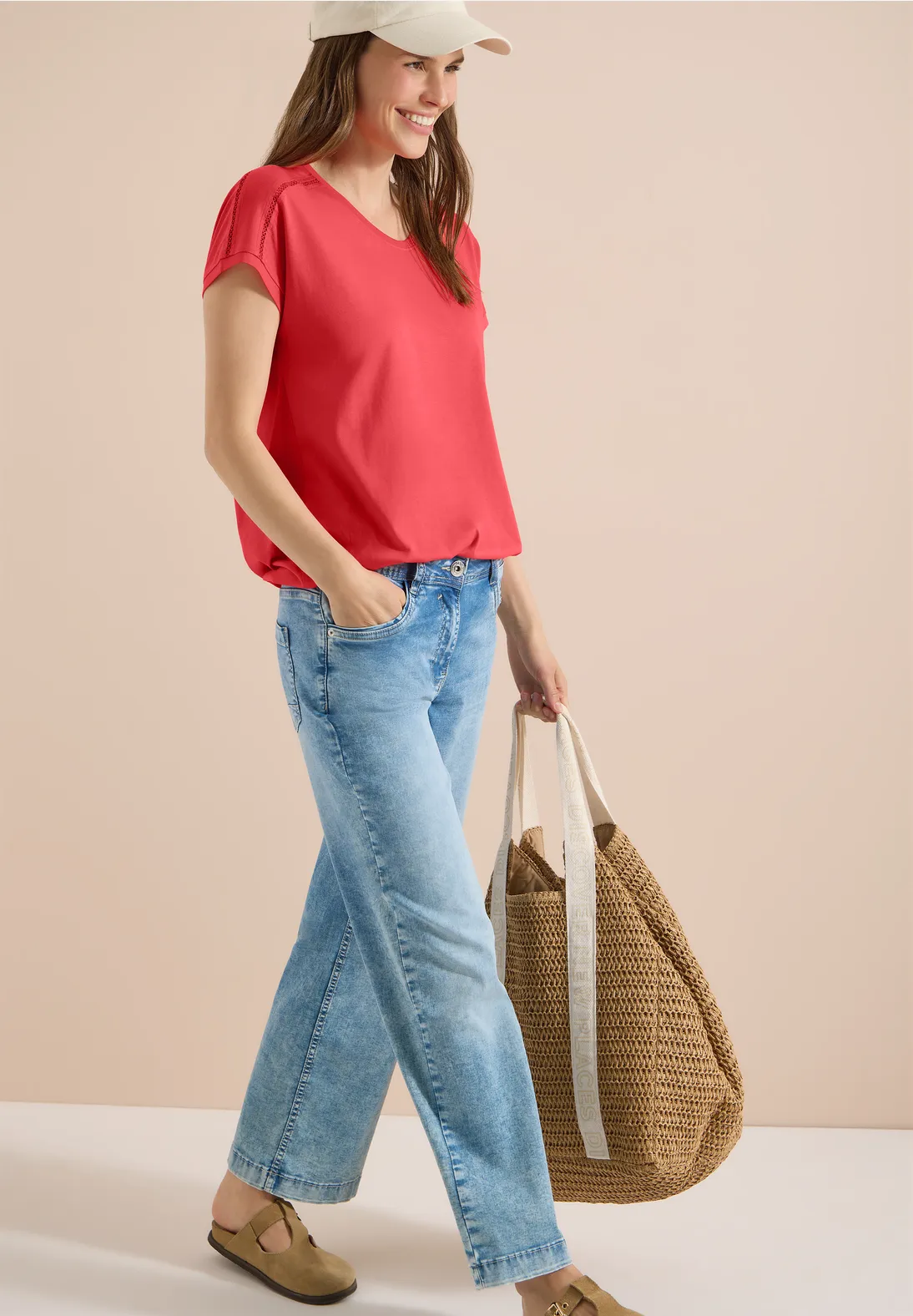 Cecil V-Neck Shirt - Coral