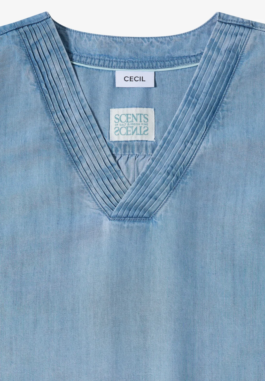 Cecil Dress with V-Neck - Light Blue Used Wash