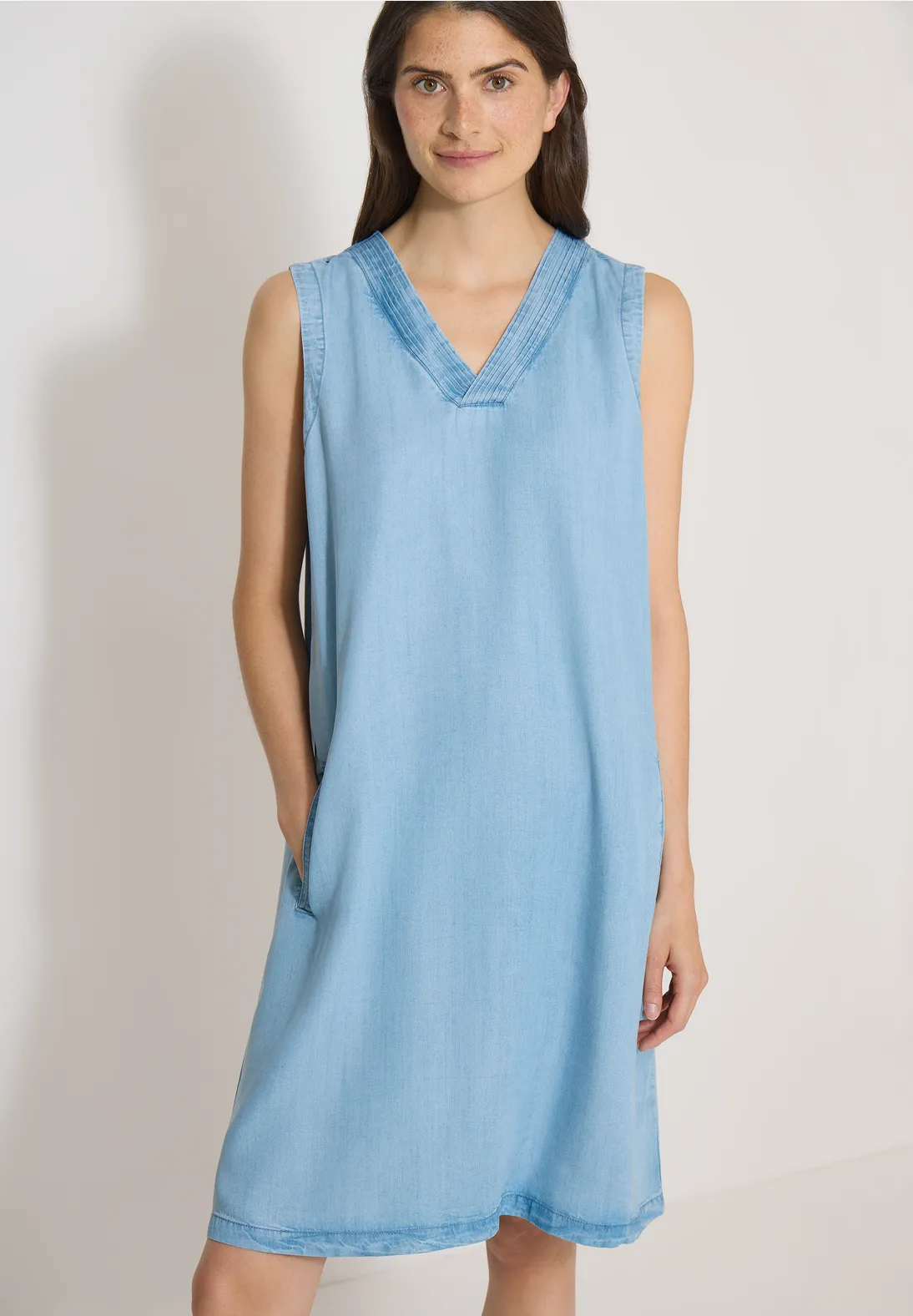 Cecil Jurk met V-hals - Light Blue Used Wash
