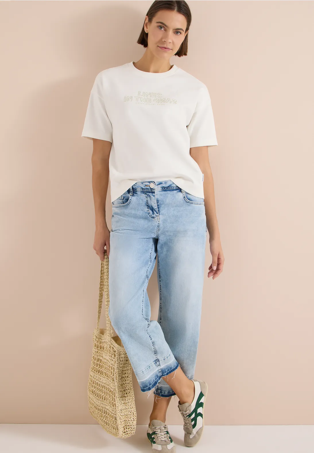 Cecil Sweatshirt with Embroidery - Vanilla White