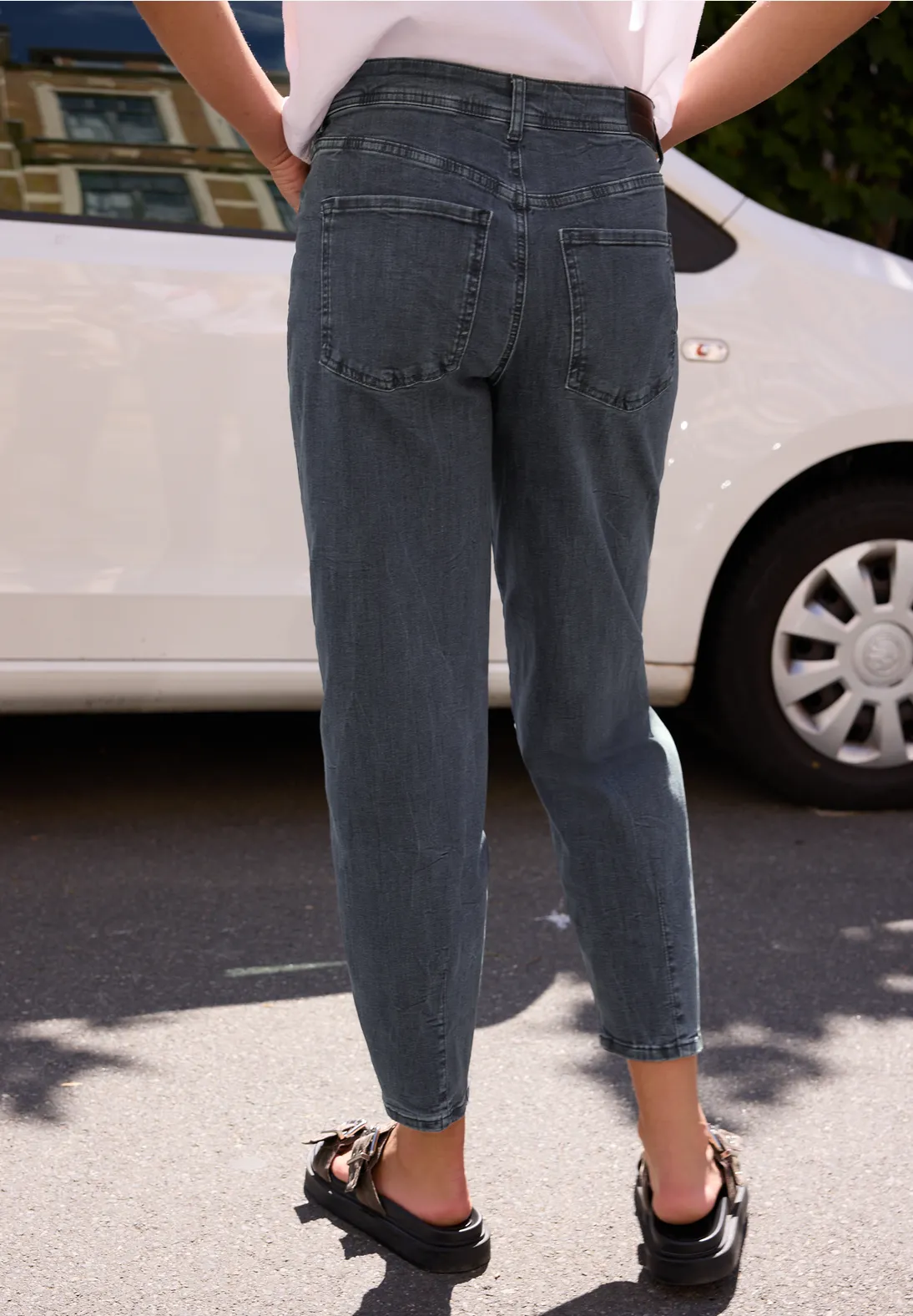 Street One Studio High Waist Barrel Jeans - Steel Grey Net Washed