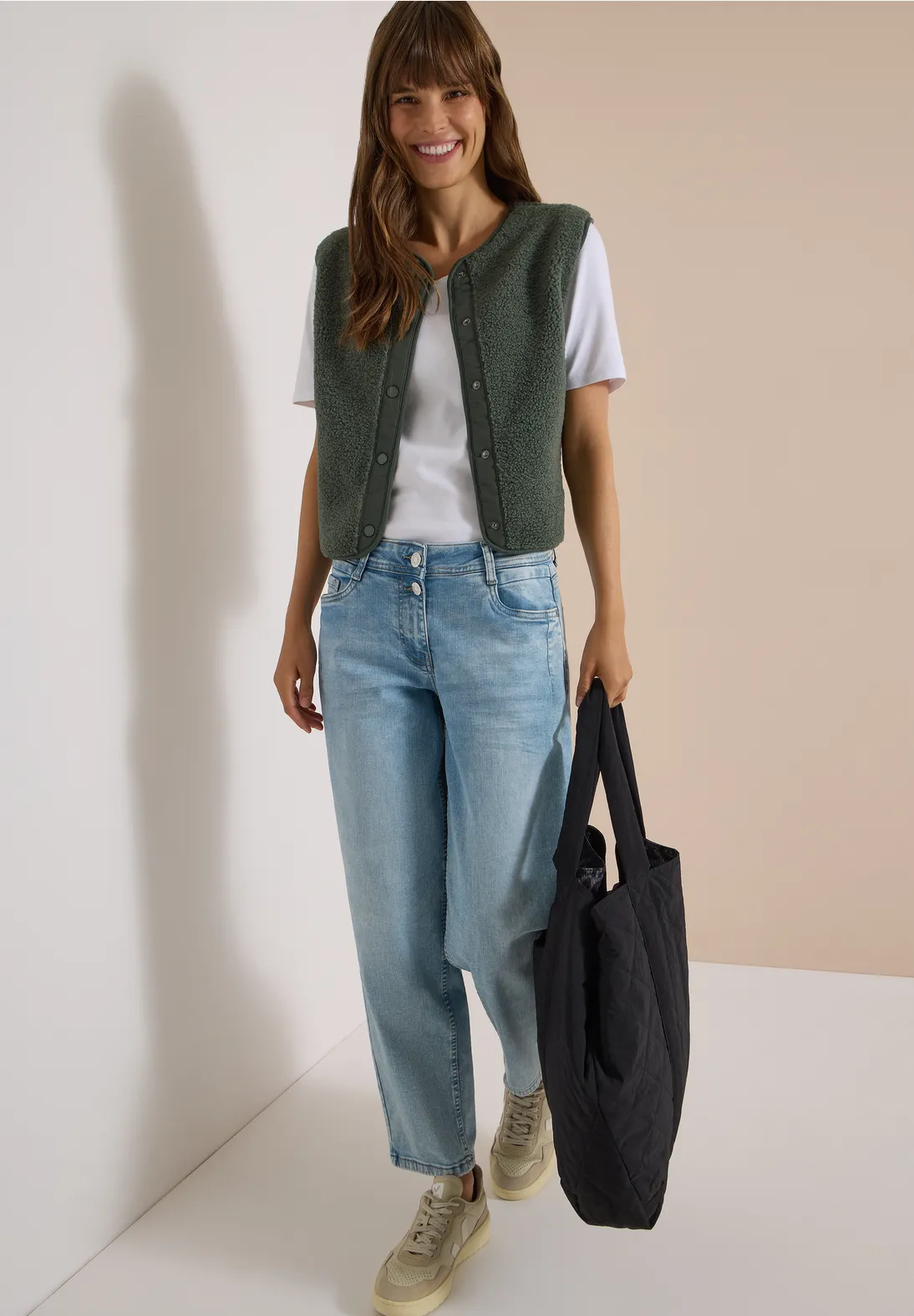 Cecil Teddy Jacket Softshell Detail - Dried Olive Green
