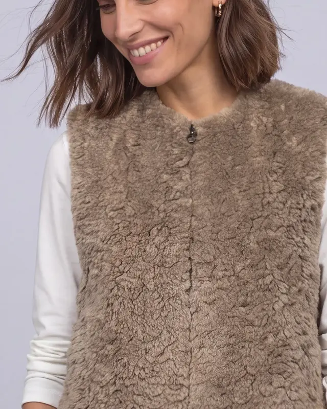 Street One Teddy Weste - Sanded Amber