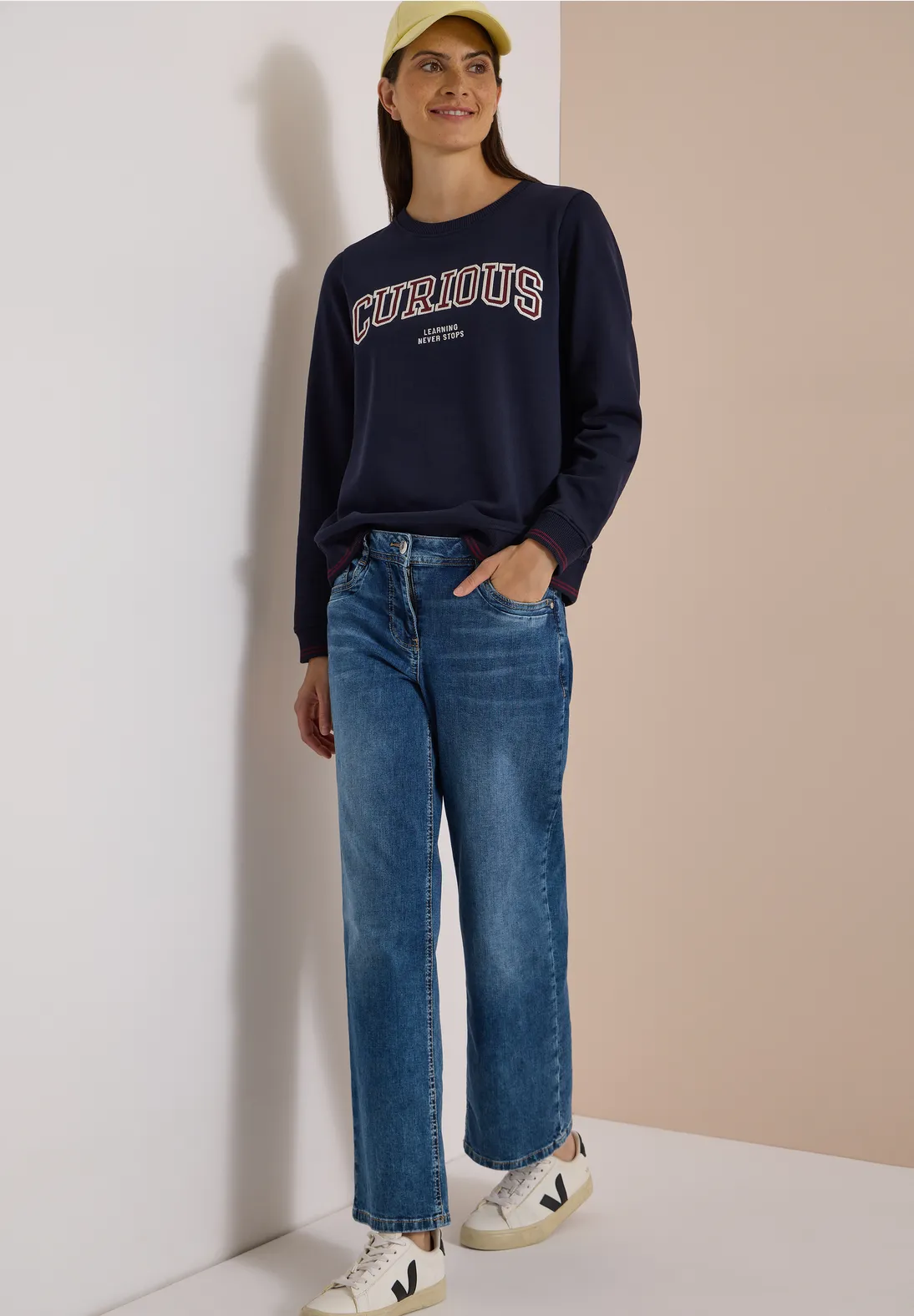 Cecil Sweatshirt with Text - Urban Dark Blue