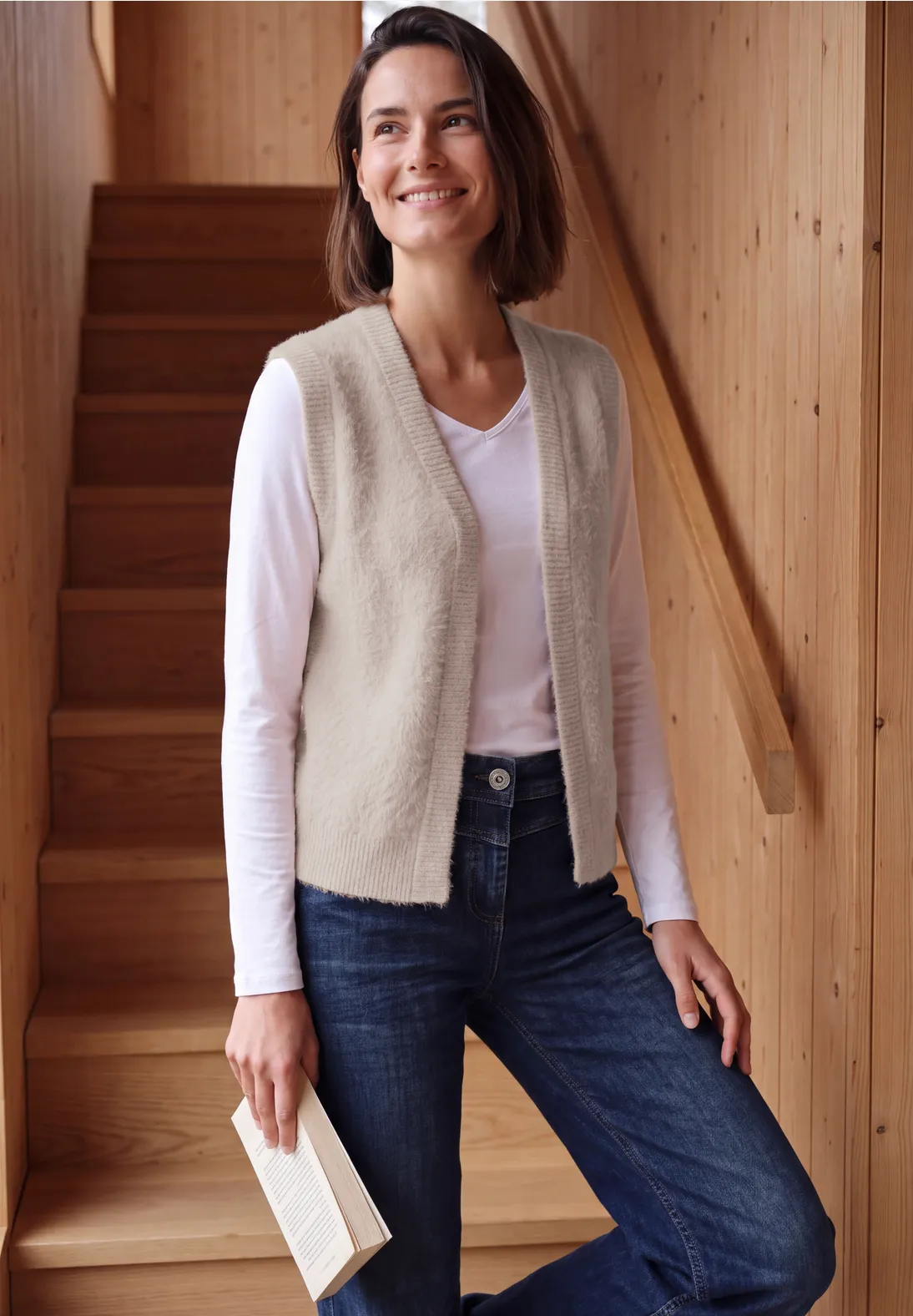 Cecil Open Cardigan, Feather Yarn - Cashmere Beige