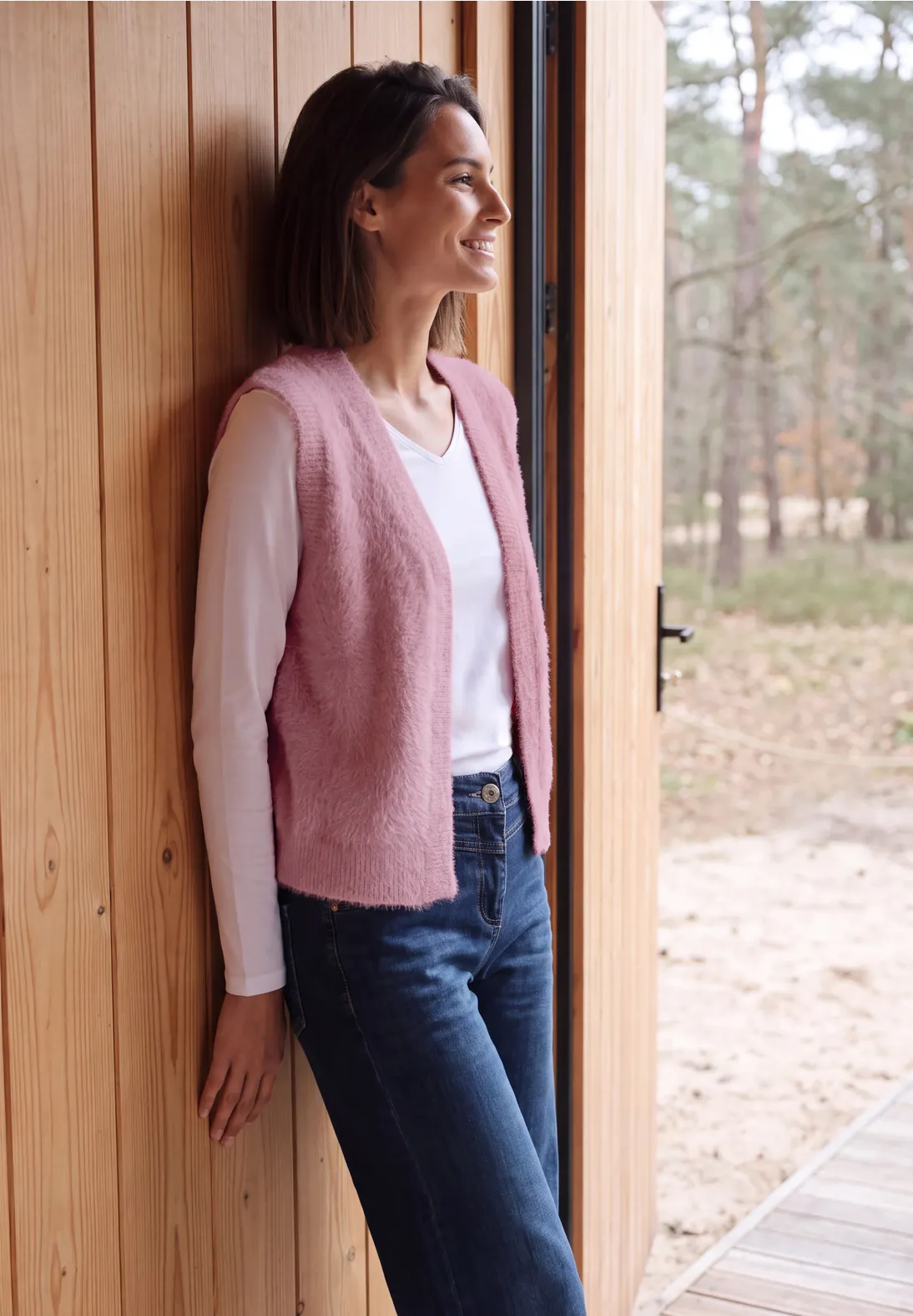 Cecil Open Cardigan, Feather Yarn - Velvet Rose