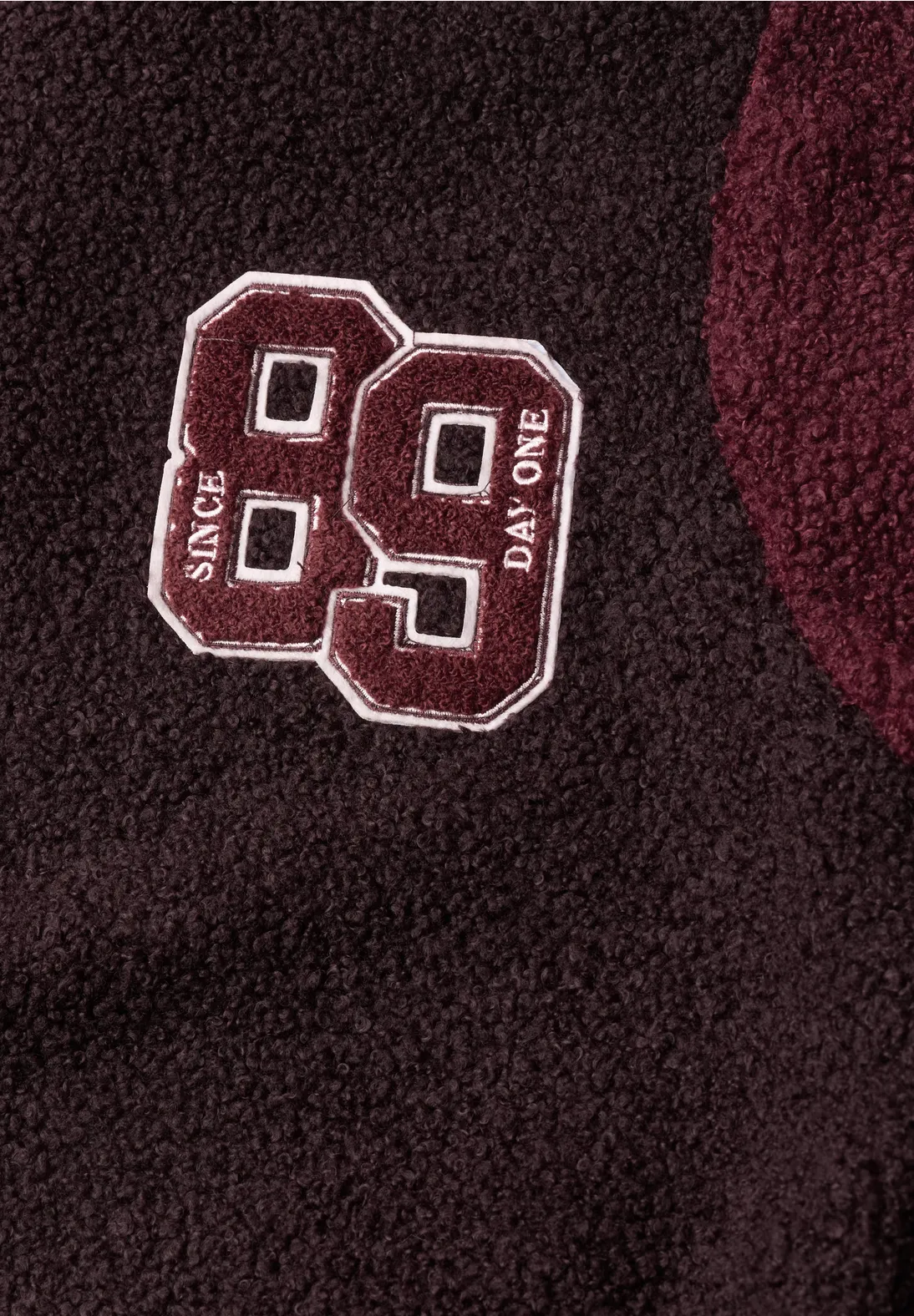 Cecil Teddyjacket with Patch-Detail - Berry Red