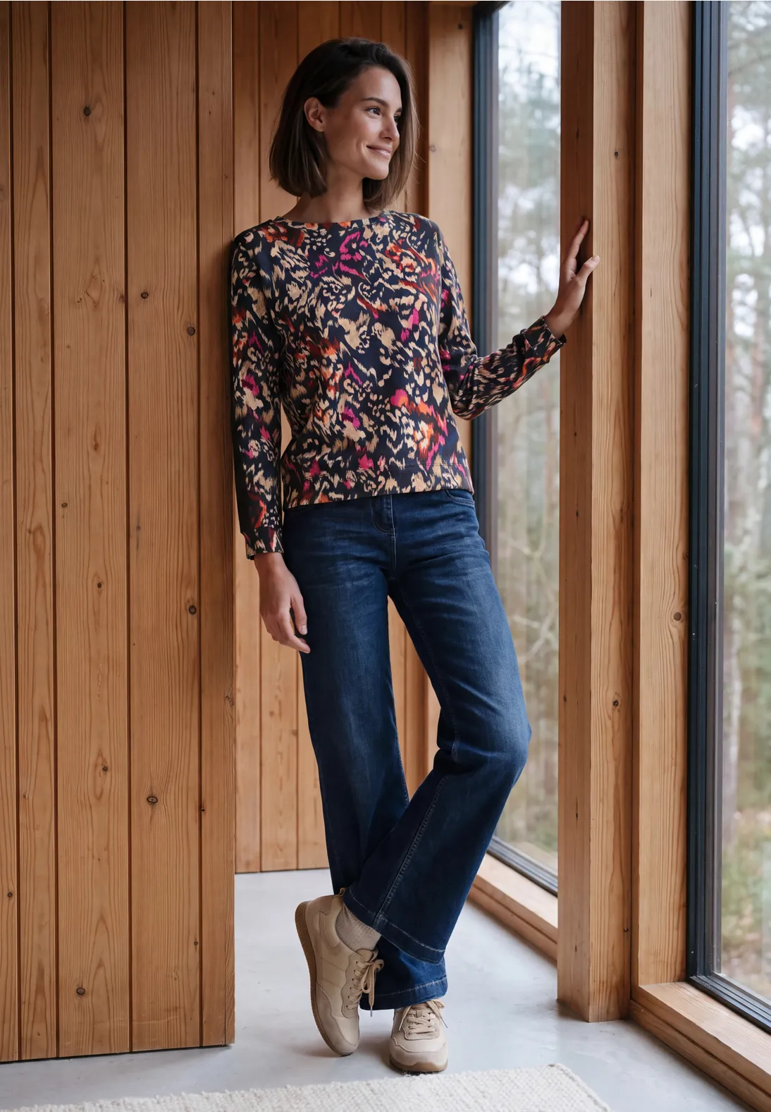 Cecil Longsleeve with Print - Truffle Brown