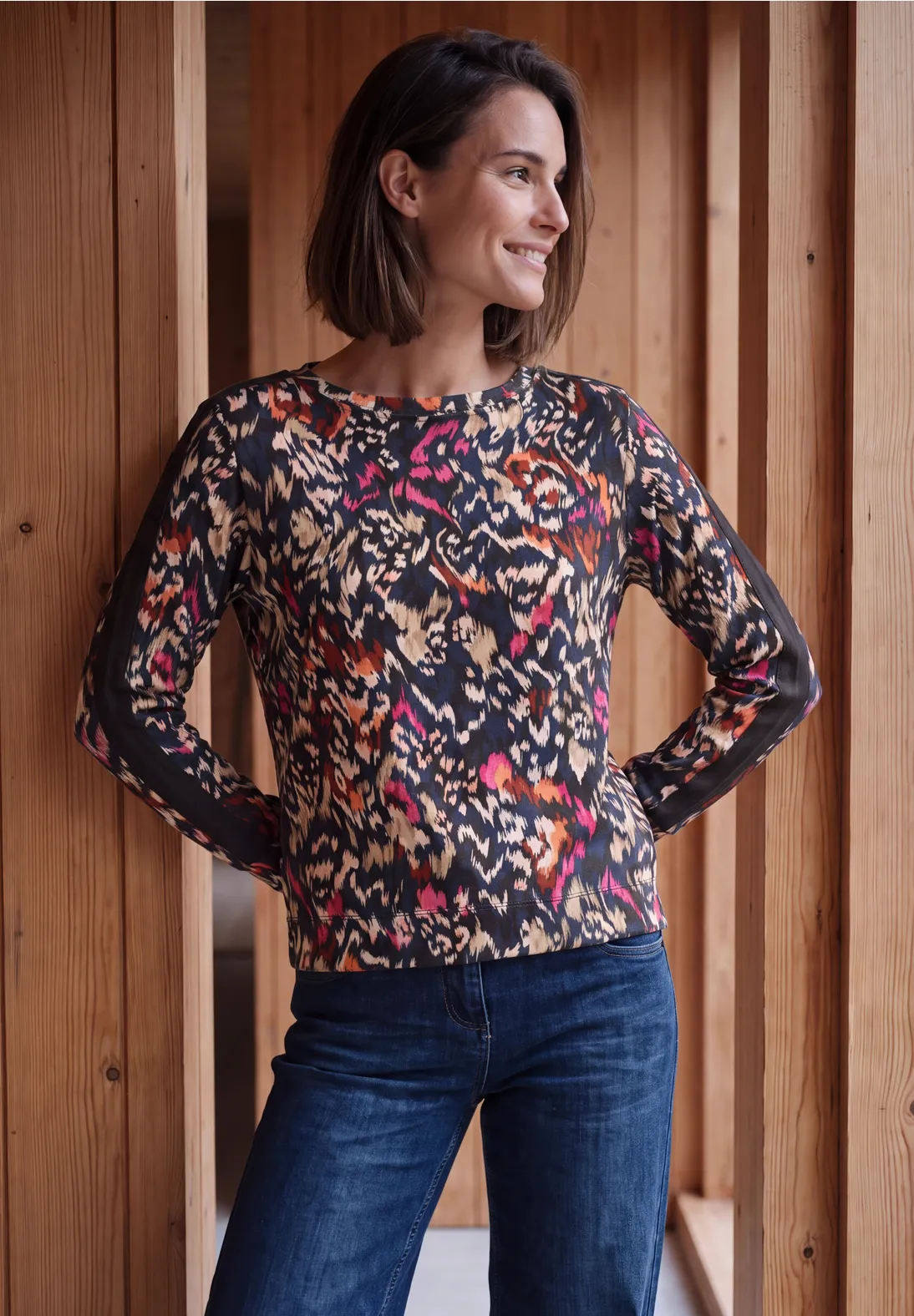 Cecil Longsleeve with Print - Truffle Brown