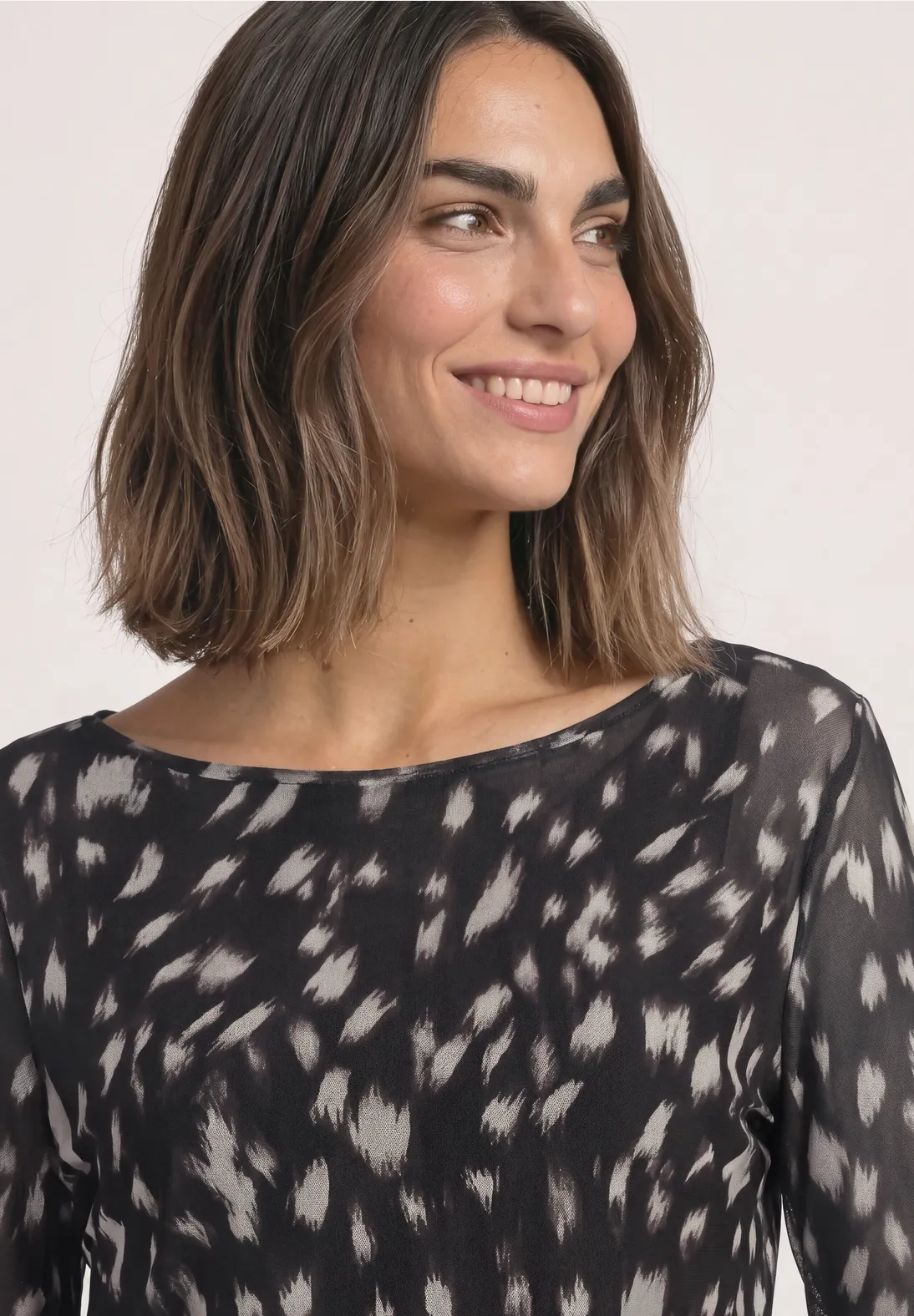 Street One Mesh Shirt mit Volant - Black