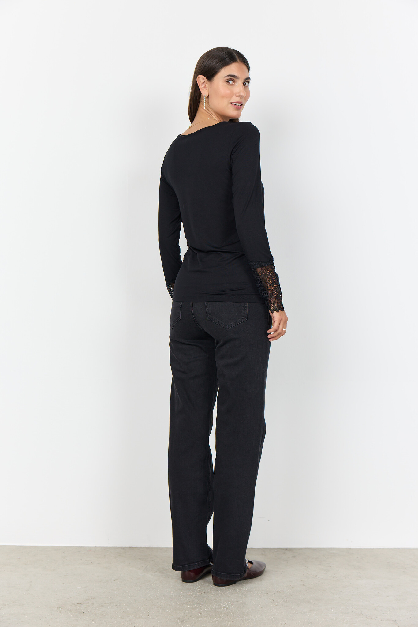 Soyaconcept Basic Shirt mit Spitze Marica 226 - Black