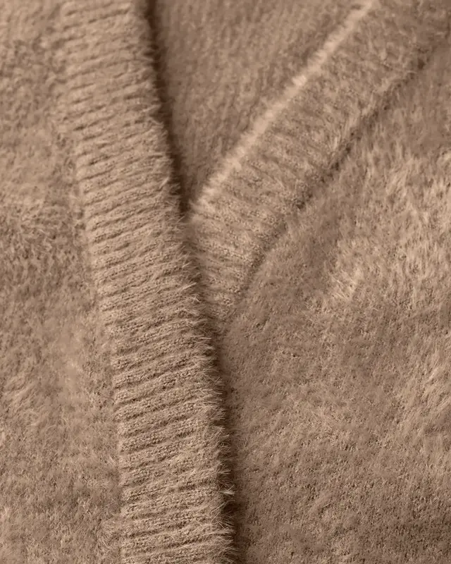 Cecil Open Cardigan, Feather Yarn - Creamy Mocha