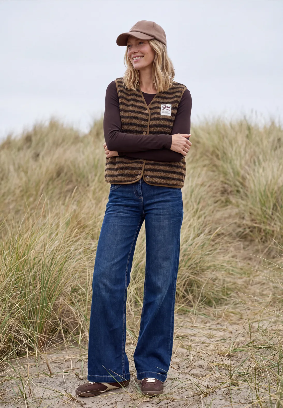 Cecil Teddy Vest with Stripes - Creamy Mocha