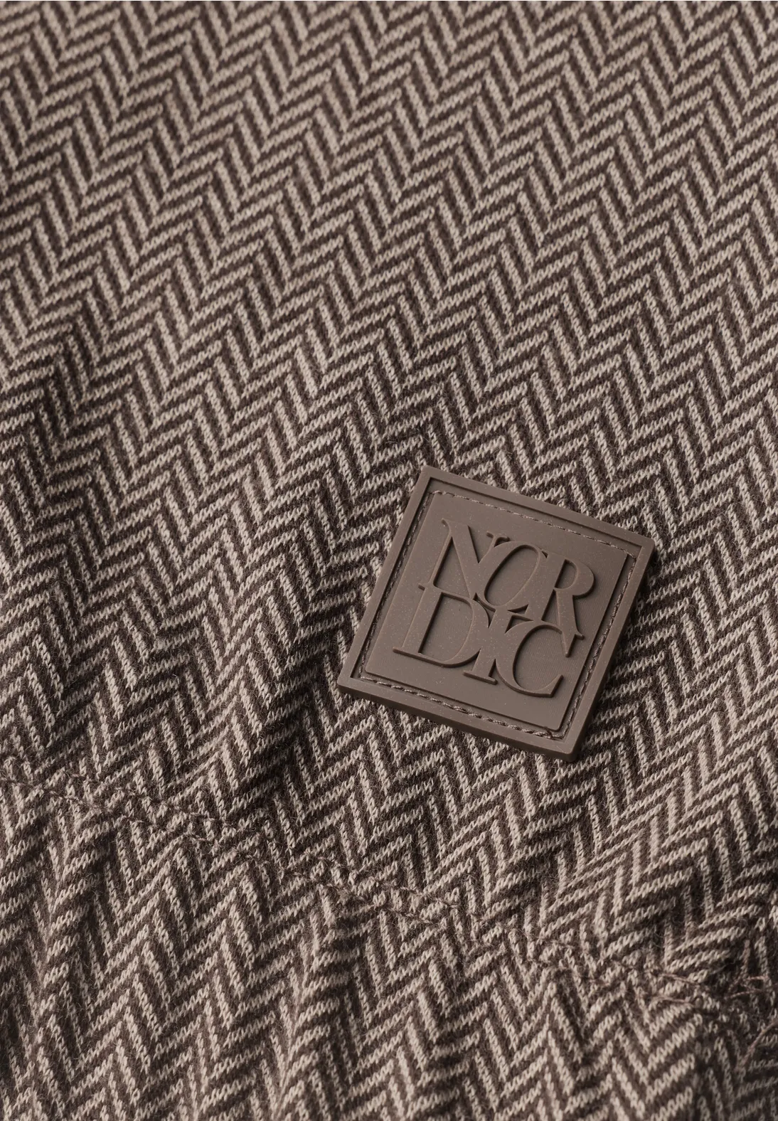 Cecil Longsleeve with Herringbone Pattern - Truffle Brown