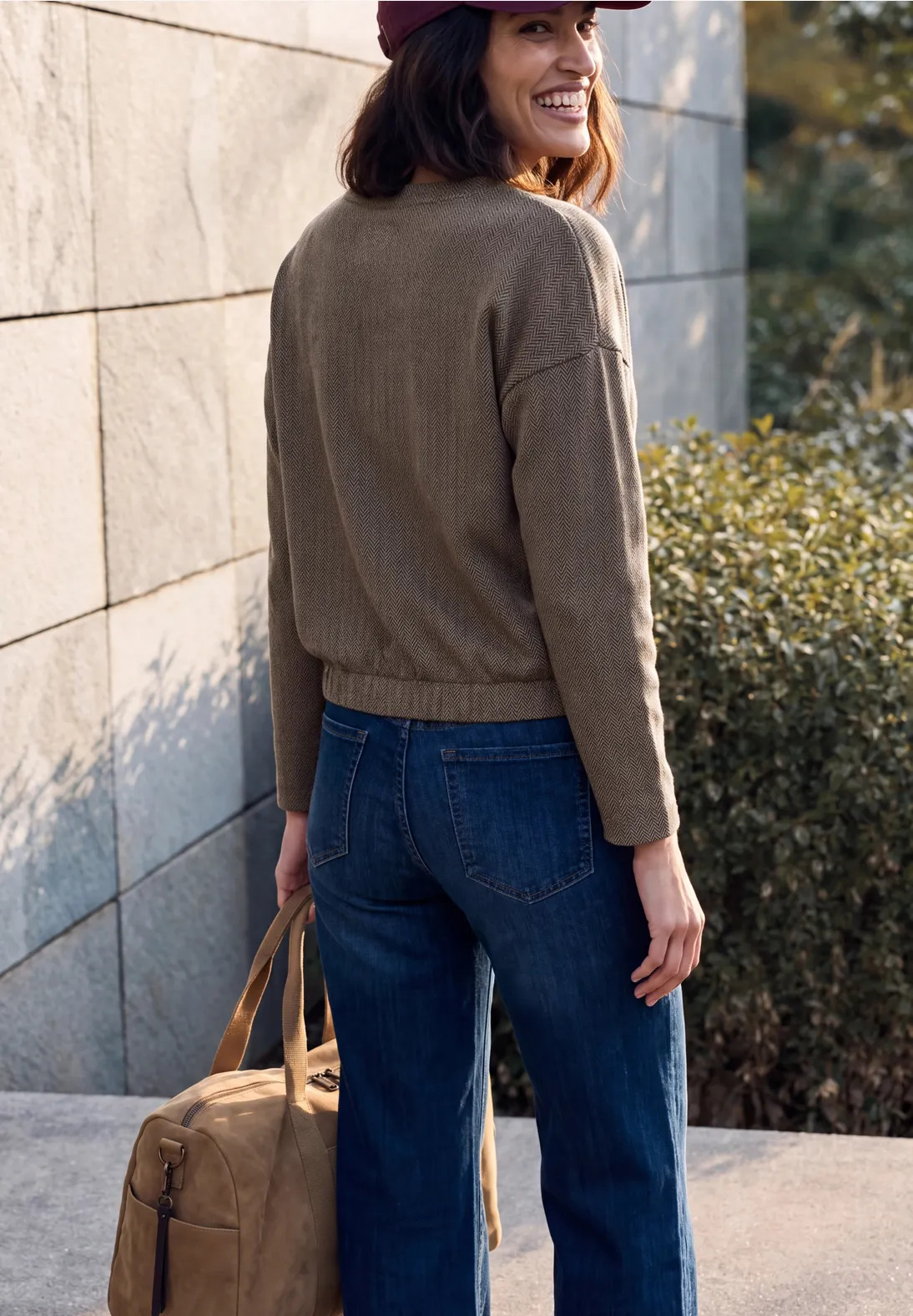 Cecil Longsleeve with Herringbone Pattern - Truffle Brown