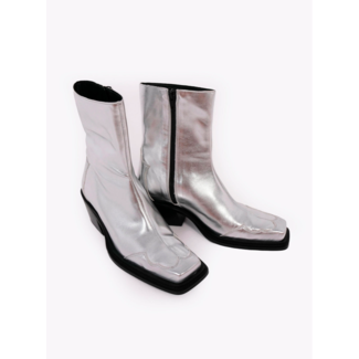 Laagam Fawcet Silver Boots