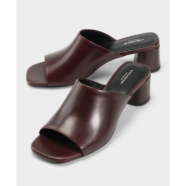 Vagabond Shoemakers Piper Sandals Cherry