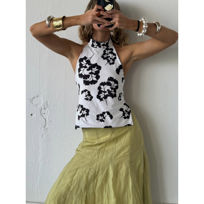 Susmie's Camelia Reversible Top