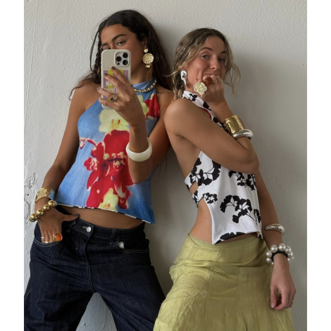 Susmie's Camelia Reversible Top